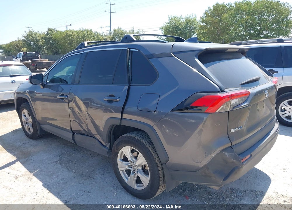 2021 TOYOTA RAV4 XLE VIN: 2T3W1RFV3MC156714