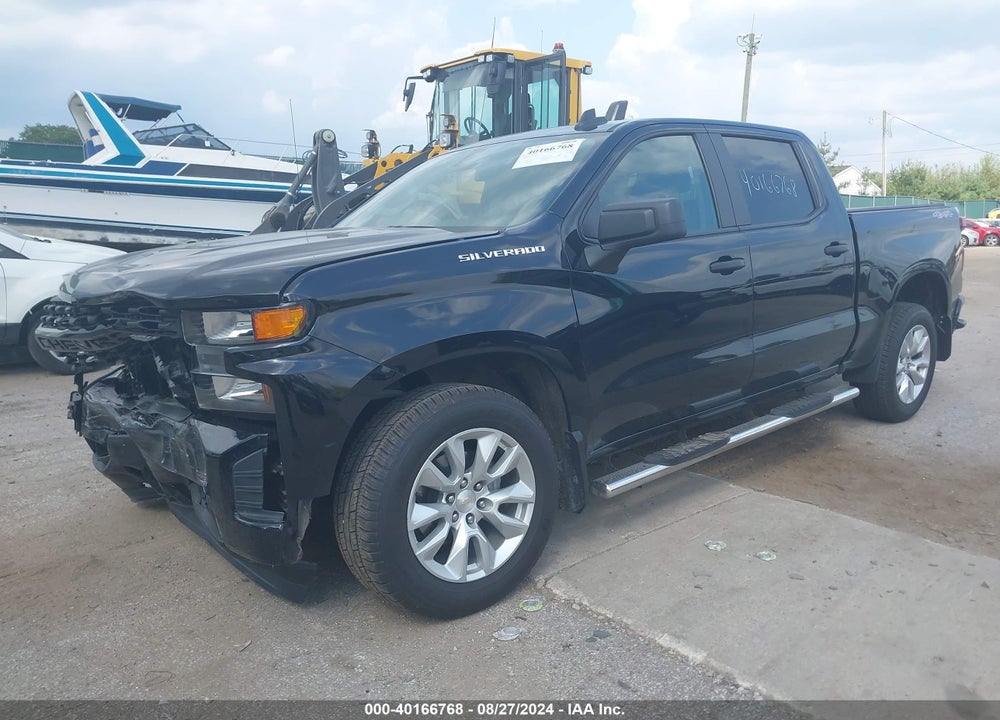 2021 CHEVROLET SILVERADO 1500 4WD SHORT BED CUSTOM VIN: 1GCPYBEKXMZ165665