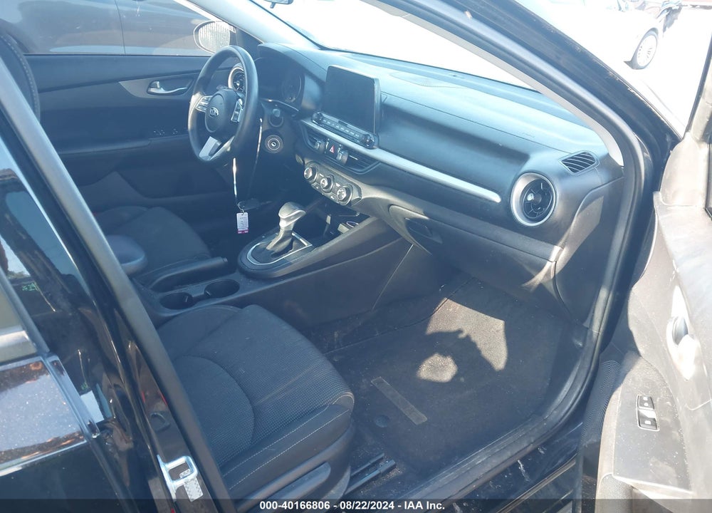 2021 KIA FORTE LXS VIN: 3KPF24AD4ME362195