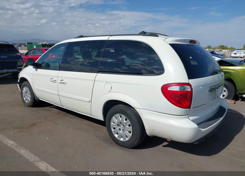2006 CHRYSLER TOWN & COUNTRY LX VIN: 2A4GP44RX6R861463
