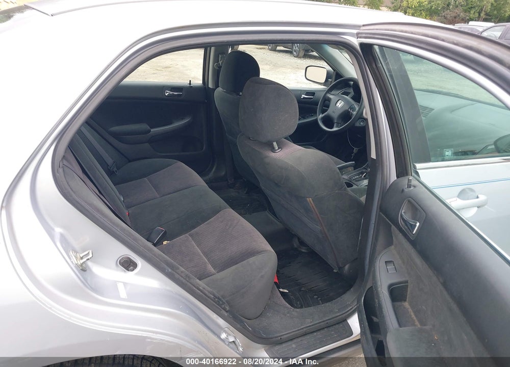 2004 HONDA ACCORD 2.4 LX VIN: 1HGCM56324A140701