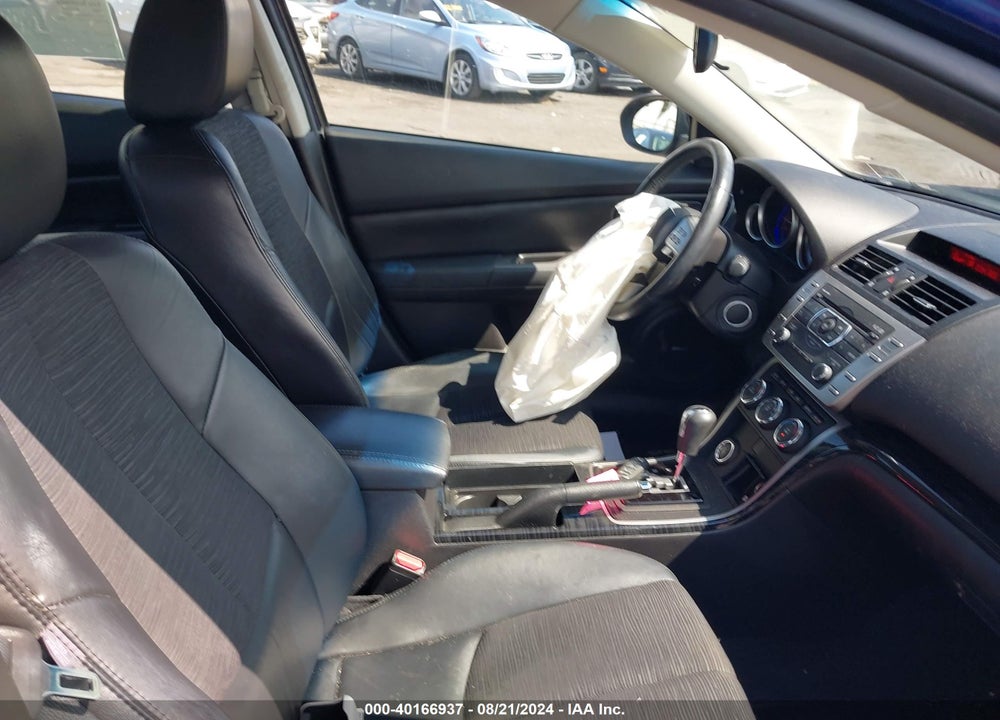 2009 MAZDA MAZDA6 VIN: 1YVHP82A895M18755