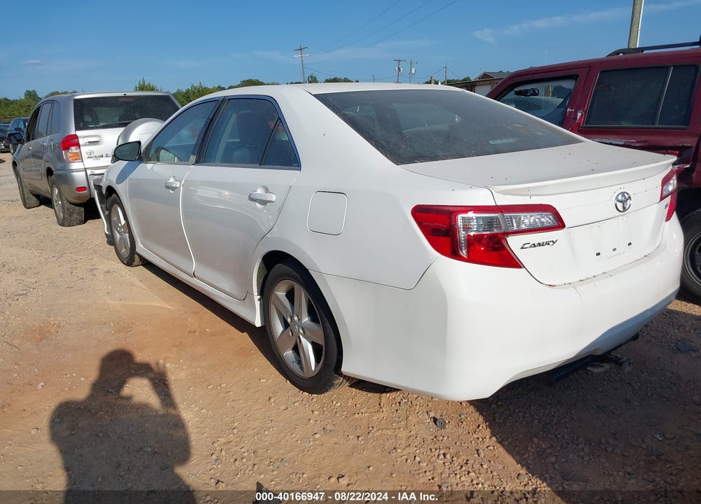 2013 TOYOTA CAMRY SE VIN: 4T1BF1FKXDU722673