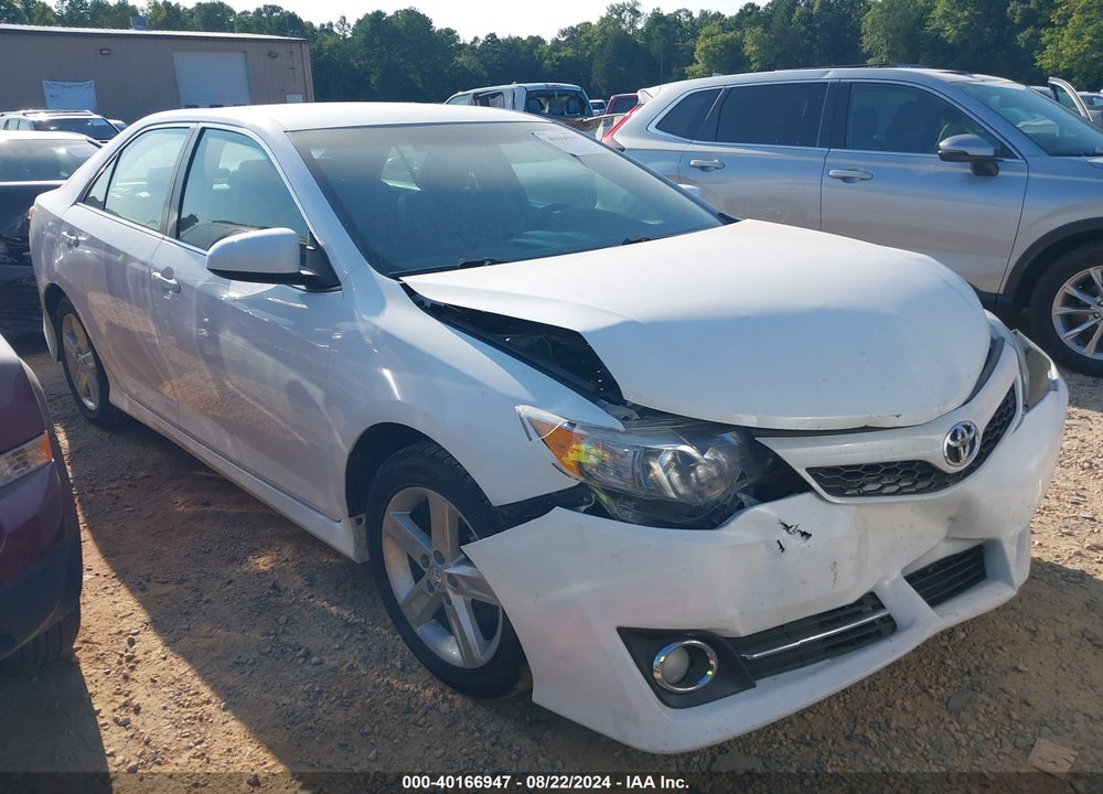 2013 TOYOTA CAMRY SE VIN: 4T1BF1FKXDU722673