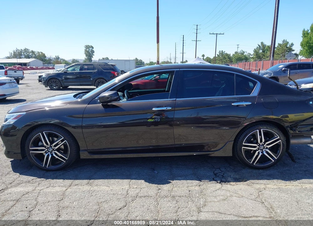 2017 HONDA ACCORD TOURING V6 VIN: 1HGCR3F94HA019359