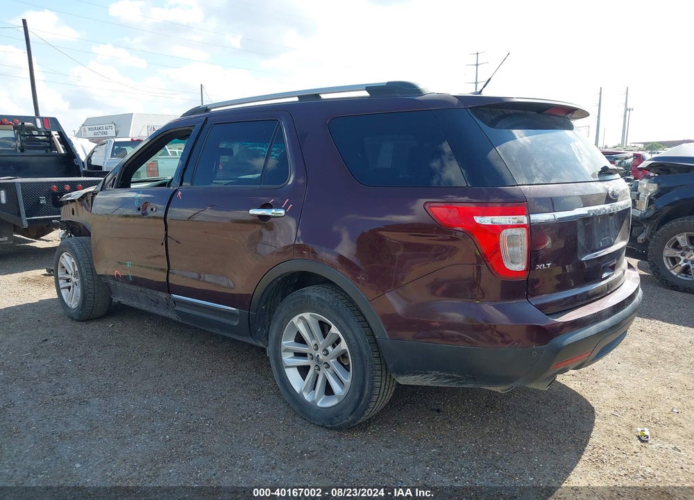 2011 FORD EXPLORER XLT VIN: 1FMHK7D86BGA11077
