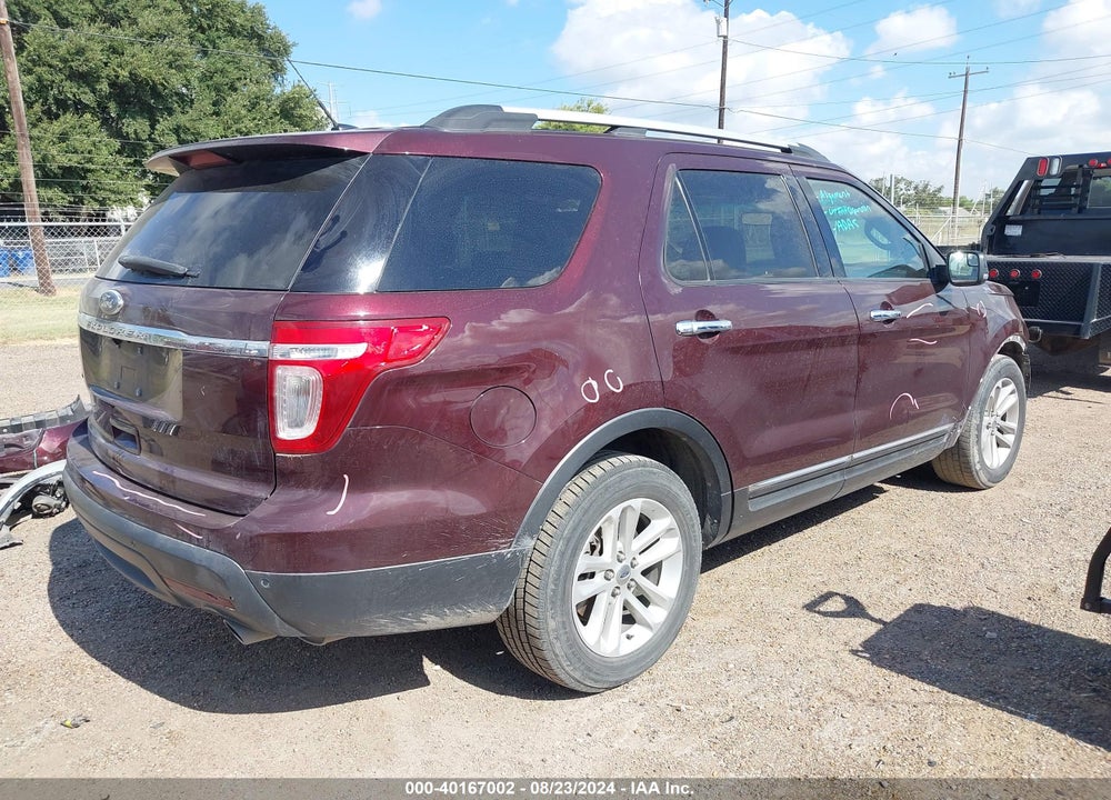 2011 FORD EXPLORER XLT VIN: 1FMHK7D86BGA11077