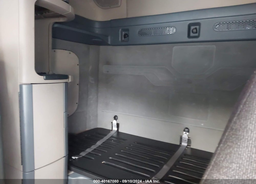 2016 FREIGHTLINER CASCADIA 125 VIN: 3AKJGLD59GSHJ8338