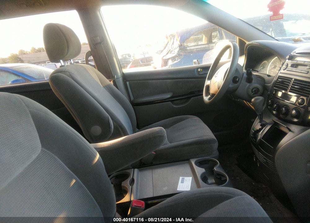 2005 TOYOTA SIENNA LE VIN: 5TDZA23C15S329381