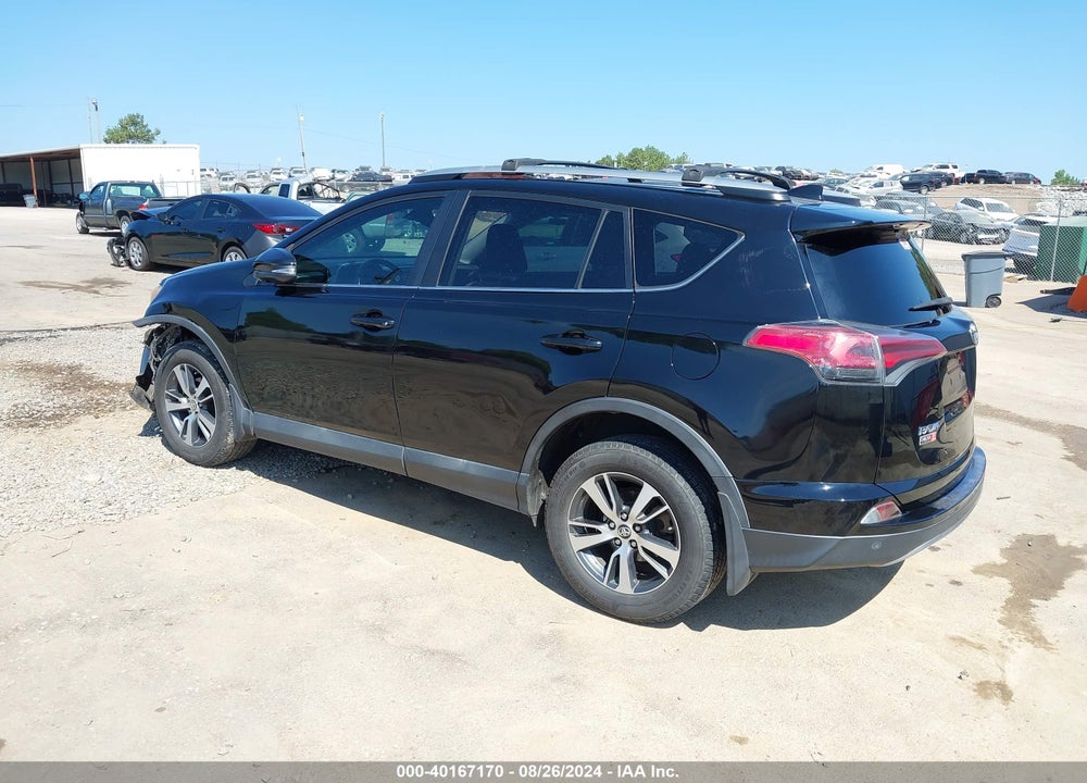 2017 TOYOTA RAV4 XLE VIN: 2T3WFREV7HW343705