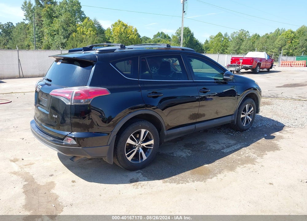2017 TOYOTA RAV4 XLE VIN: 2T3WFREV7HW343705