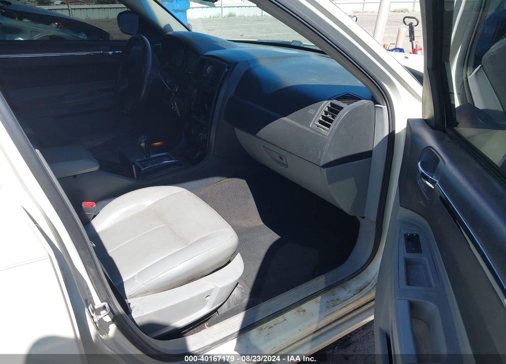 2007 CHRYSLER 300 VIN: 2C3KA53G17H732546