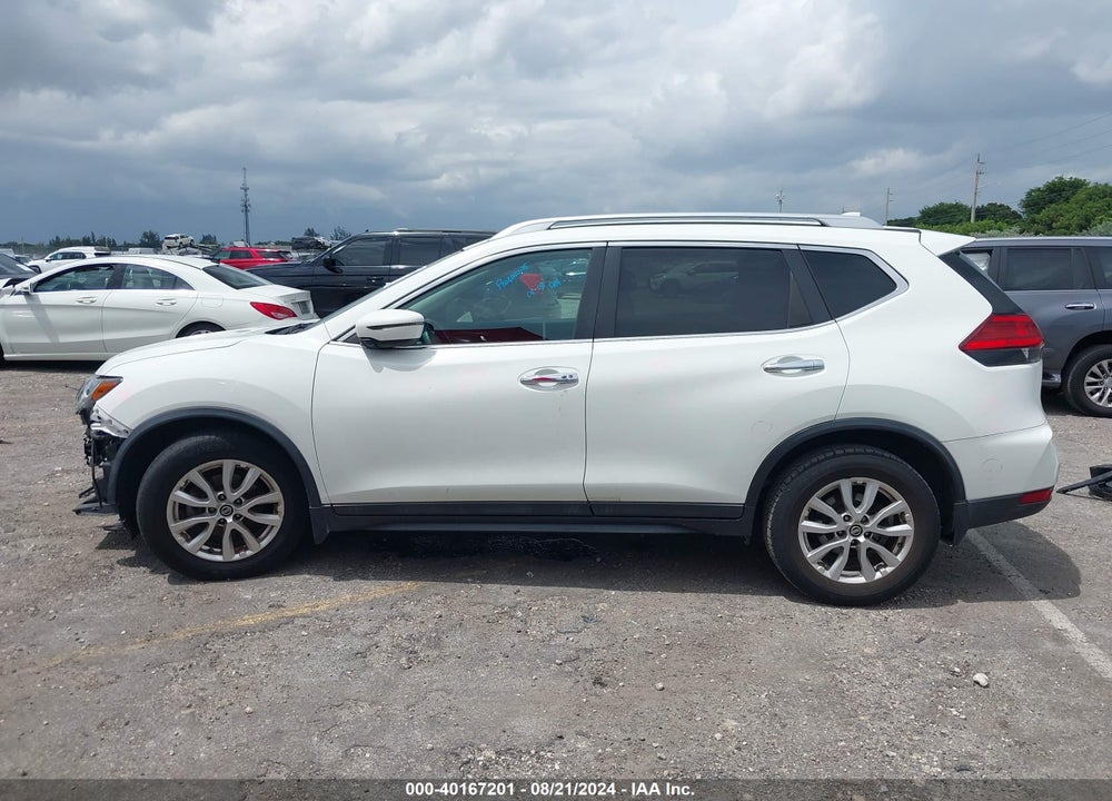 2017 NISSAN ROGUE VIN: 5N1AT2MT9HC878012