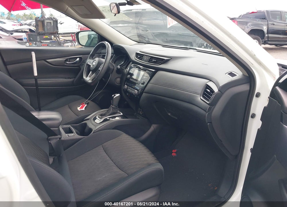 2017 NISSAN ROGUE VIN: 5N1AT2MT9HC878012