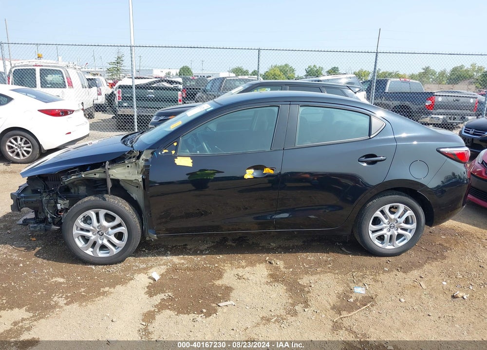 2017 TOYOTA YARIS IA VIN: 3MYDLBYV5HY175979