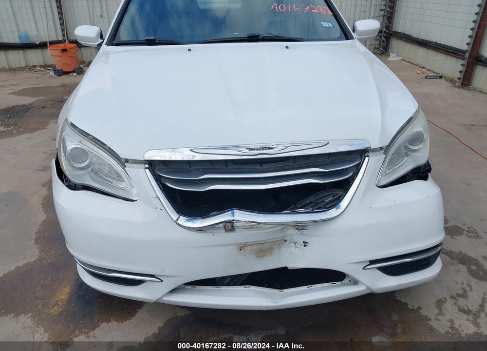 2013 CHRYSLER 200 LX VIN: 1C3CCBAB3DN686211