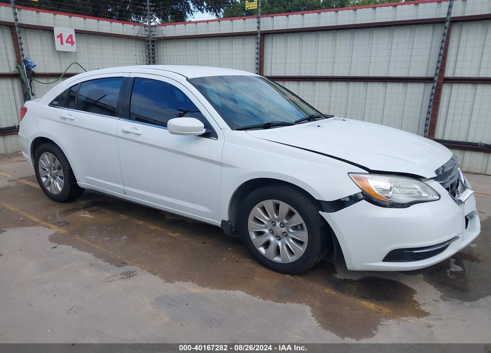 2013 CHRYSLER 200 LX VIN: 1C3CCBAB3DN686211