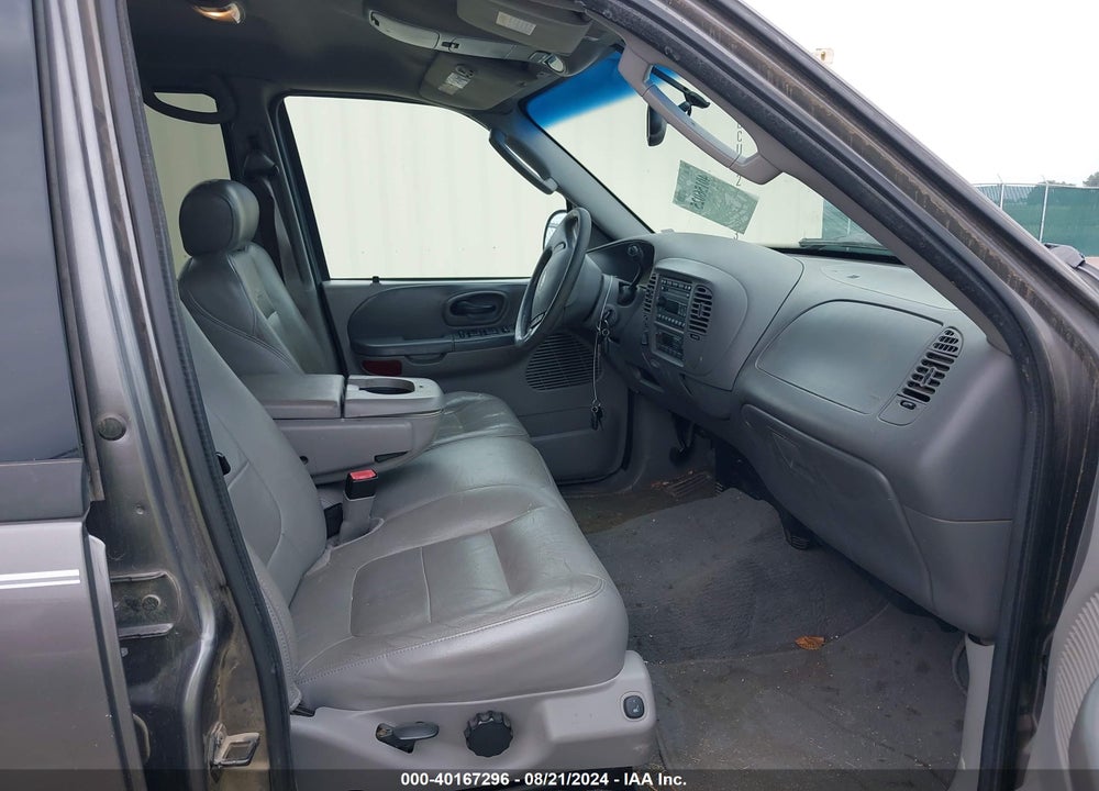 2003 FORD F-150 LARIAT/XLT VIN: 1FTRW08L63KD71922