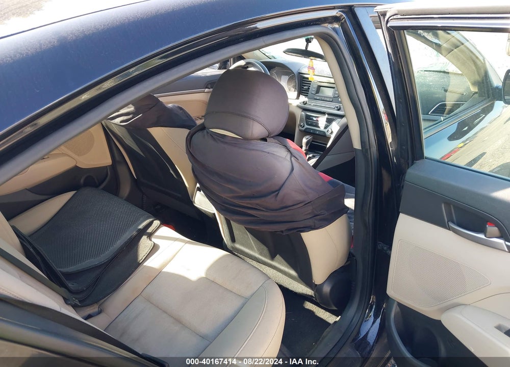2017 HYUNDAI ELANTRA SE VIN: KMHD74LFXHU422121