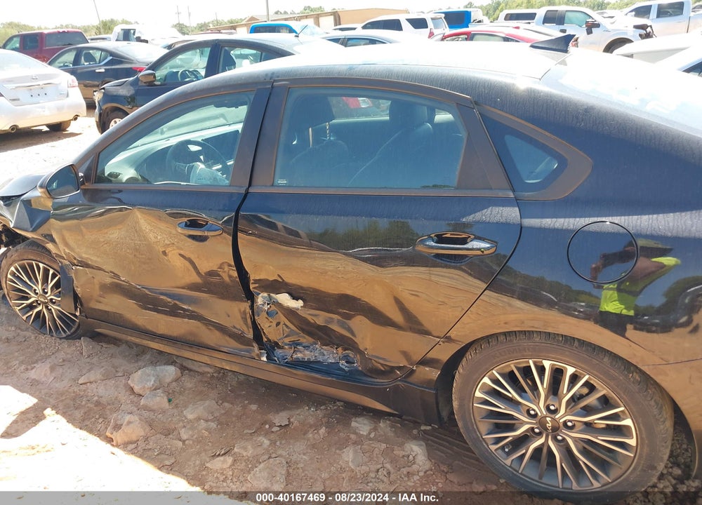 2023 KIA FORTE GT LINE VIN: 3KPF54AD2PE569244