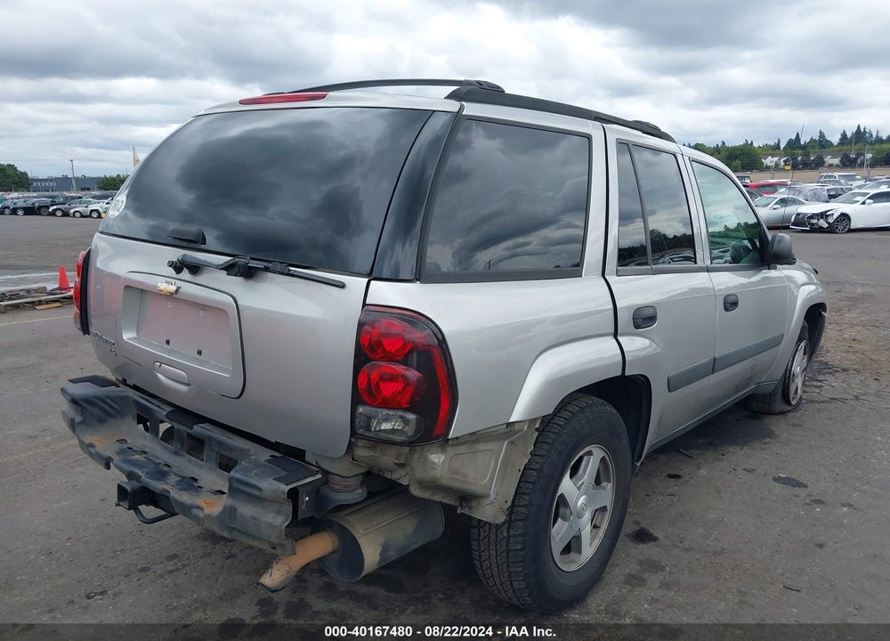 2005 CHEVROLET TRAILBLAZER LS VIN: 1GNDT13S252353077