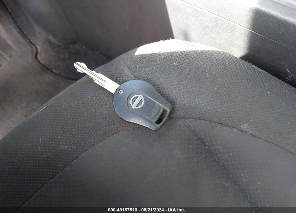 2013 NISSAN ROGUE S VIN: JN8AS5MV8DW663910