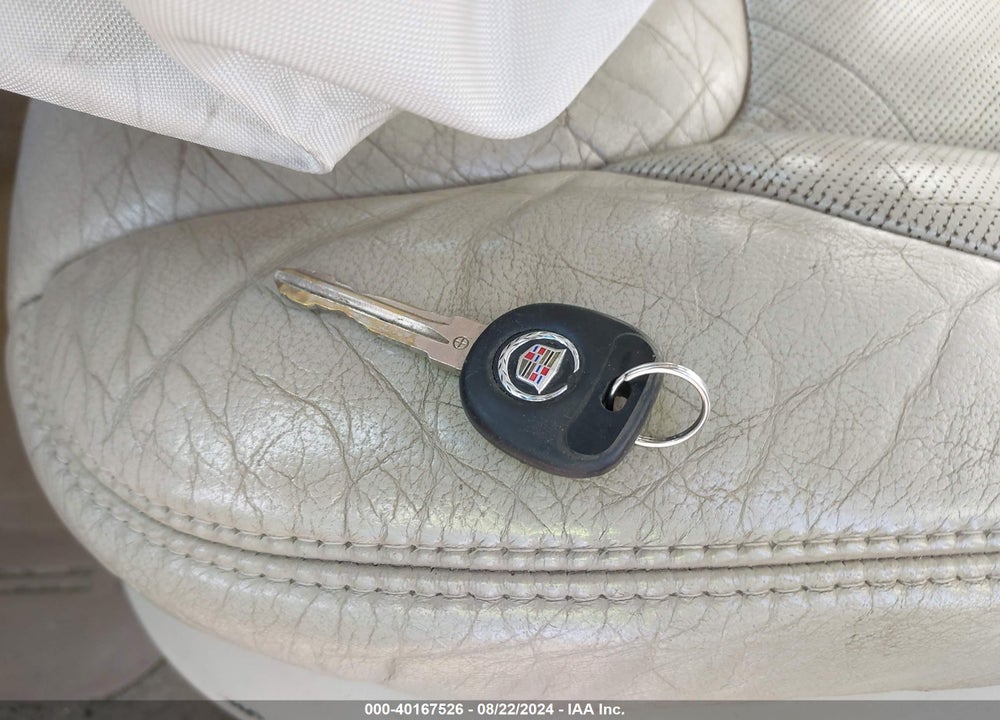 2011 CADILLAC DTS VIN: 1G6KH5E64BU130728