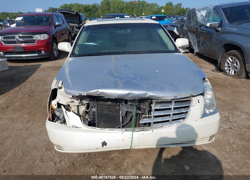2011 CADILLAC DTS VIN: 1G6KH5E64BU130728