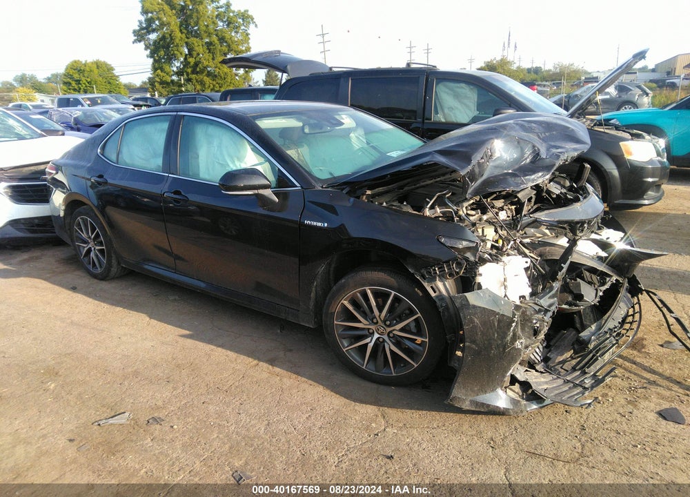 2021 TOYOTA CAMRY XLE HYBRID VIN: 4T1F31AK2MU555355