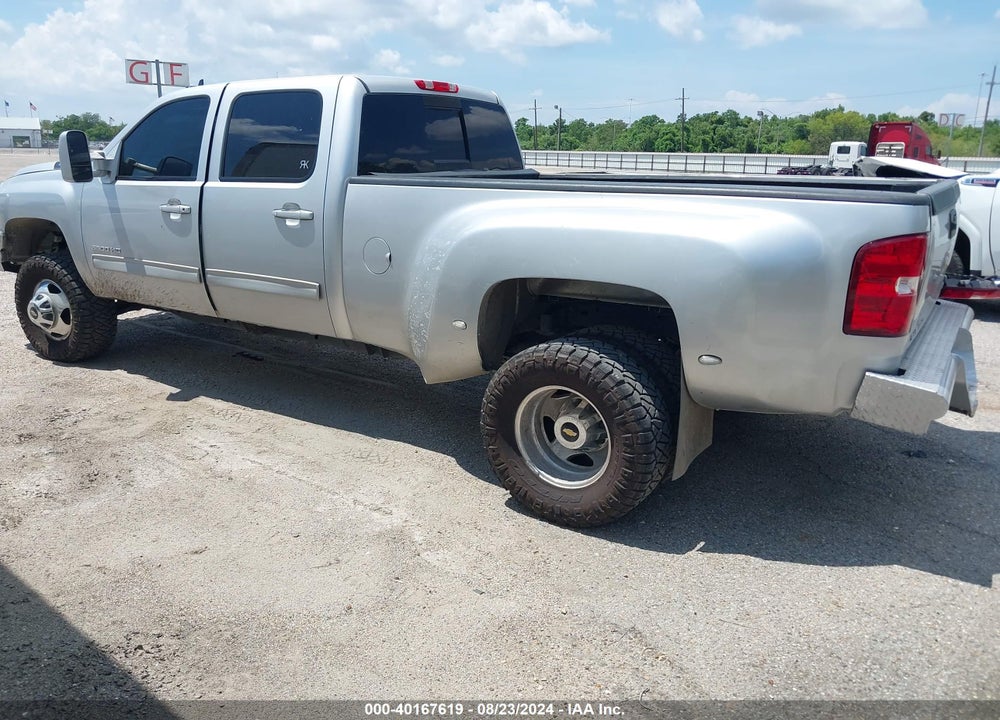 2014 CHEVROLET SILVERADO 3500HD LTZ VIN: 1GC4K1C8XEF121951