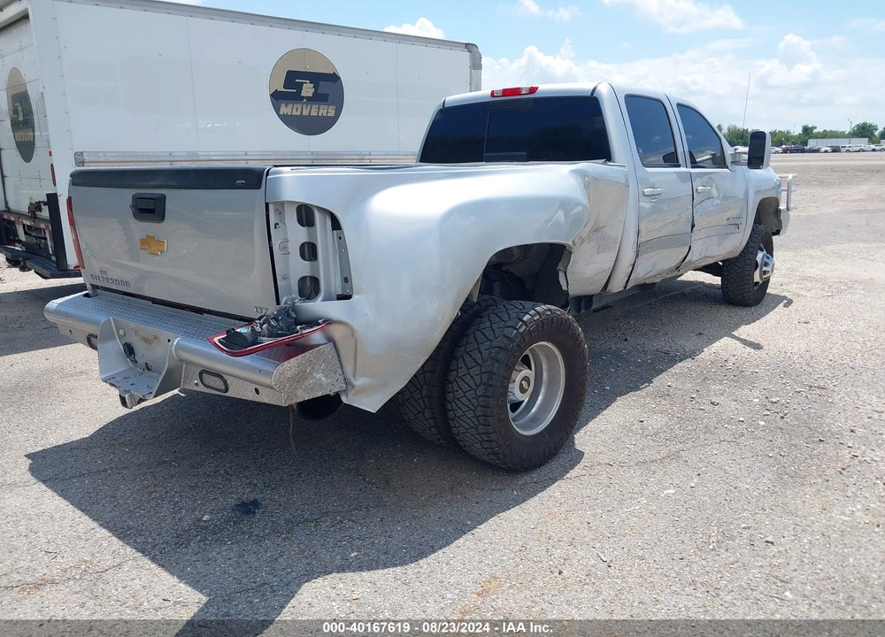 2014 CHEVROLET SILVERADO 3500HD LTZ VIN: 1GC4K1C8XEF121951