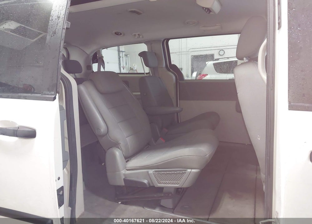 2008 DODGE GRAND CARAVAN SE VIN: 2D8HN44H88R734481