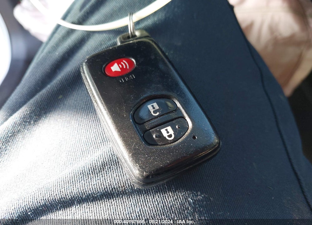 2015 TOYOTA PRIUS TWO VIN: JTDKN3DU7F1995422
