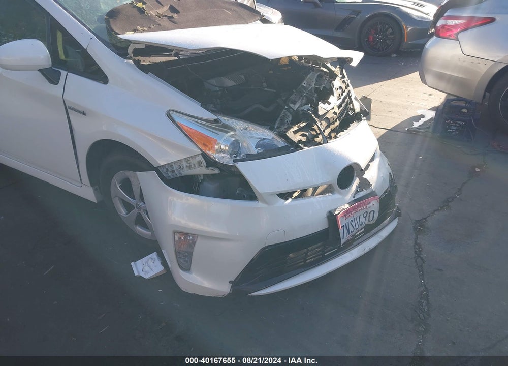 2015 TOYOTA PRIUS TWO VIN: JTDKN3DU7F1995422