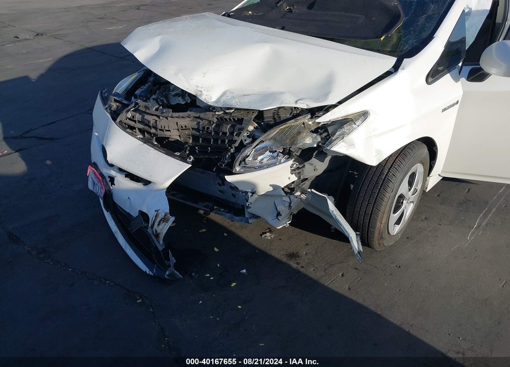 2015 TOYOTA PRIUS TWO VIN: JTDKN3DU7F1995422