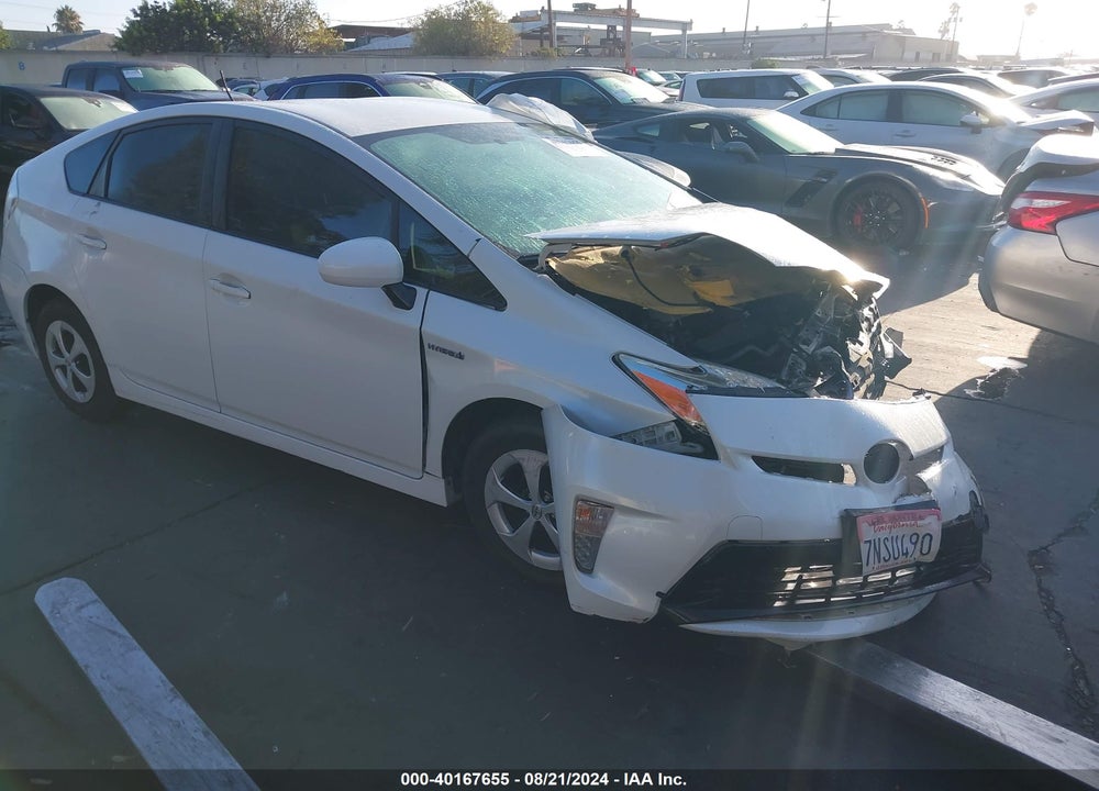 2015 TOYOTA PRIUS TWO VIN: JTDKN3DU7F1995422