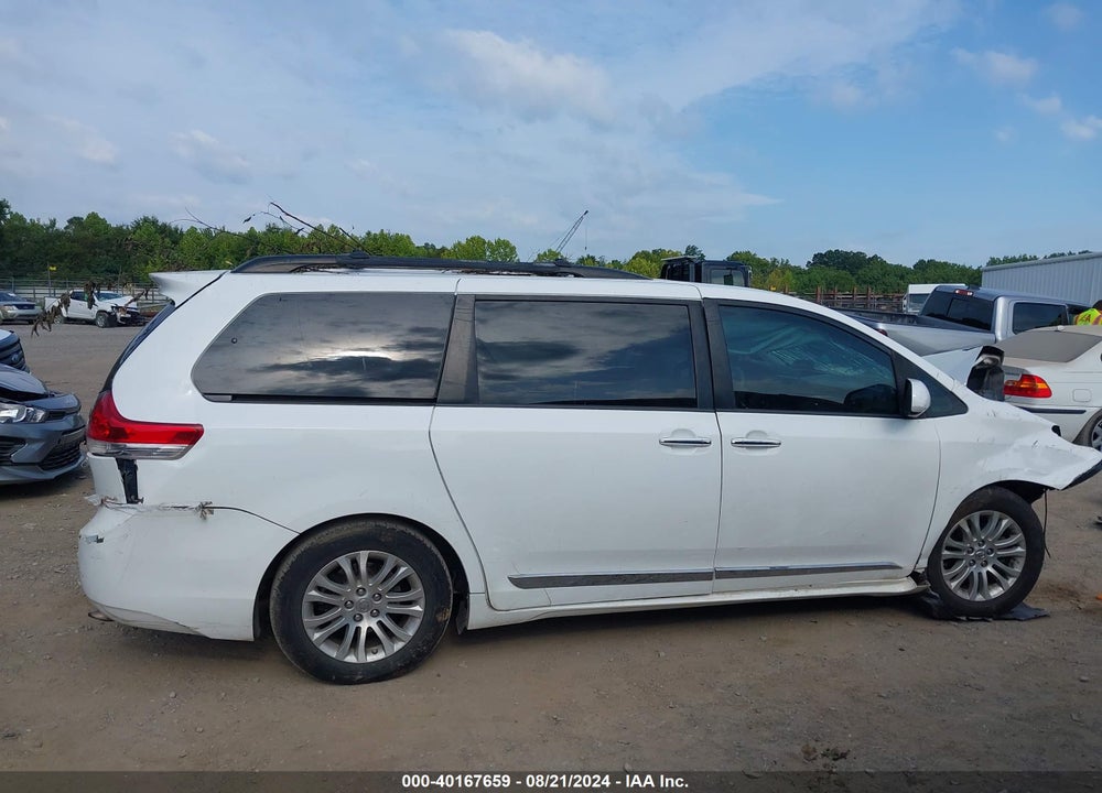 2013 TOYOTA SIENNA XLE V6 8 PASSENGER VIN: 5TDYK3DC7DS309762