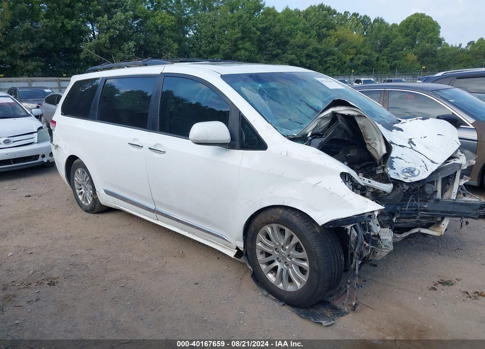 2013 TOYOTA SIENNA XLE V6 8 PASSENGER VIN: 5TDYK3DC7DS309762