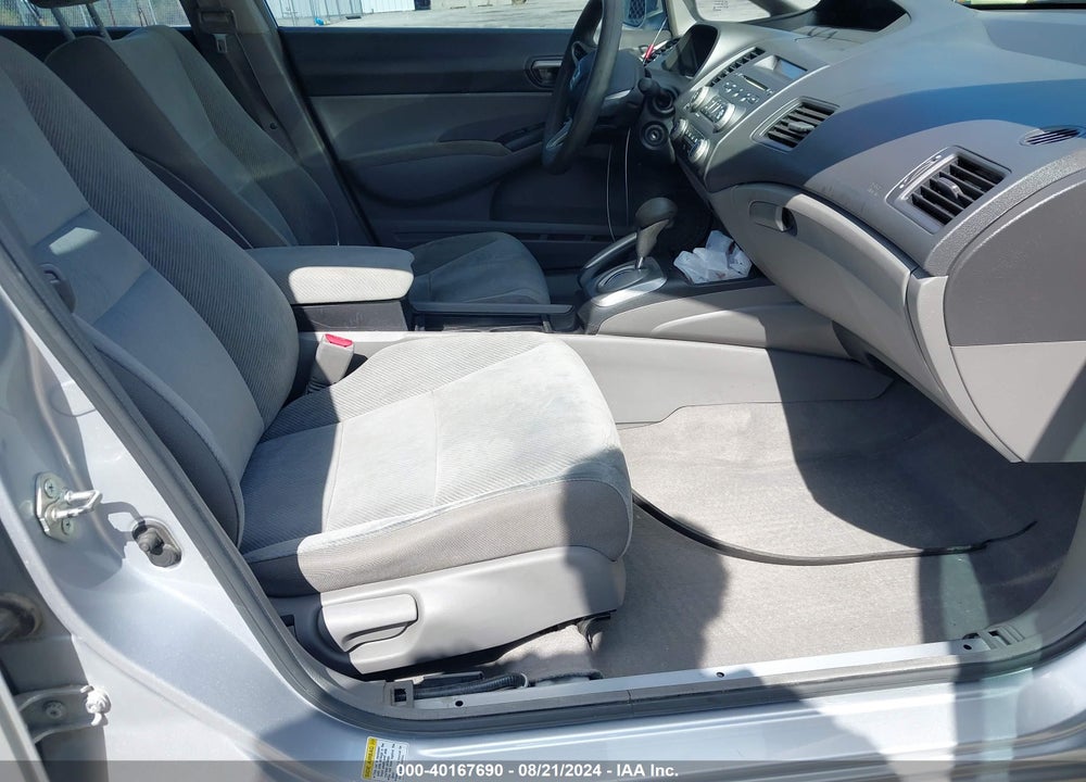 2010 HONDA CIVIC LX VIN: 19XFA1F5XAE043835