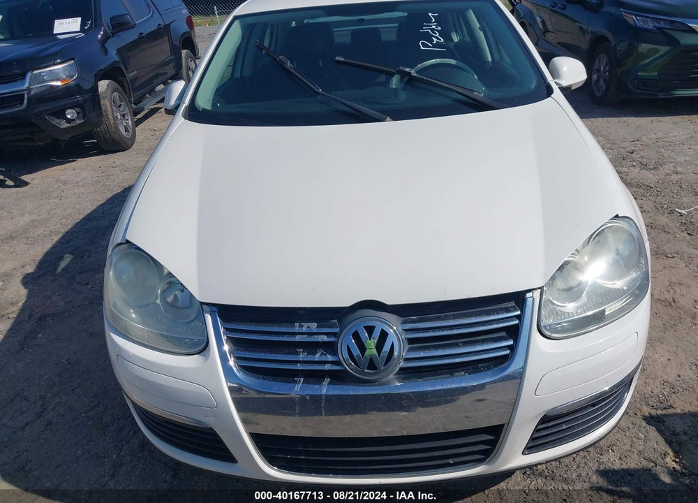 2010 VOLKSWAGEN JETTA LIMITED EDITION VIN: 3VWAX7AJXAM074991
