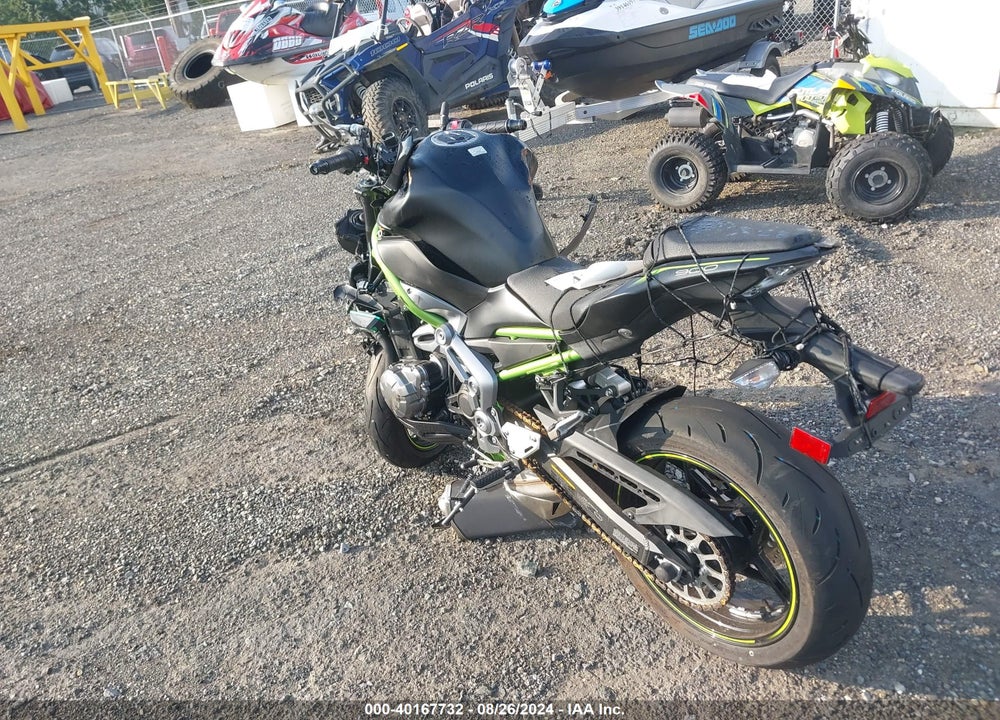 2019 KAWASAKI ZR900 VIN: JKAZR2A14KA003071