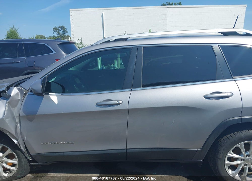 2019 JEEP CHEROKEE LATITUDE FWD VIN: 1C4PJLCB3KD416338