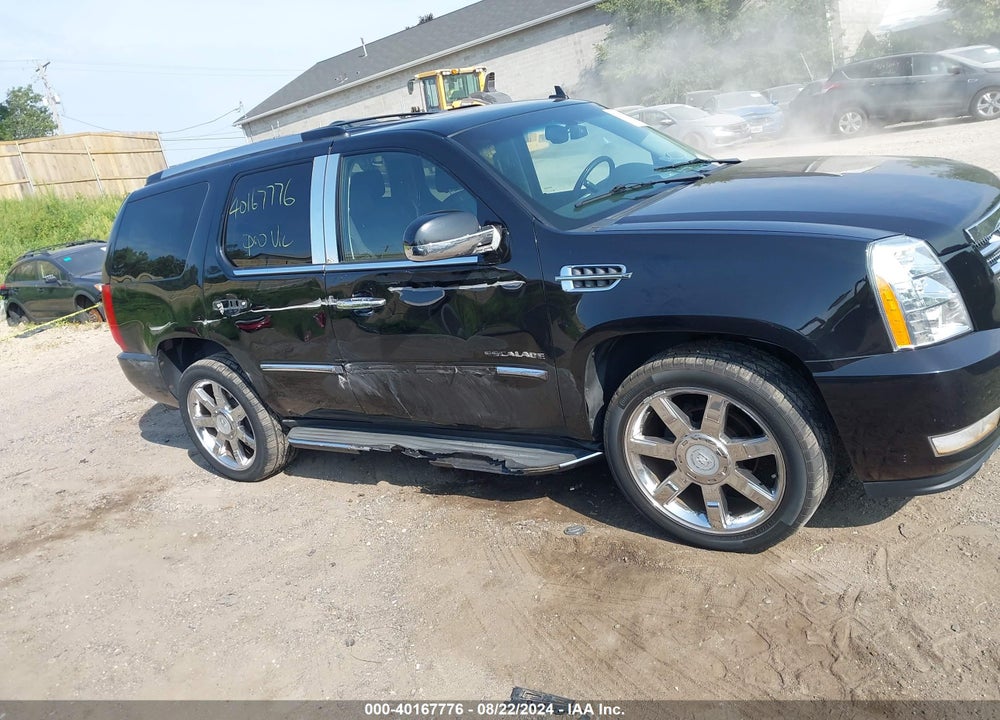 2013 CADILLAC ESCALADE LUXURY VIN: 1GYS4BEF9DR256090