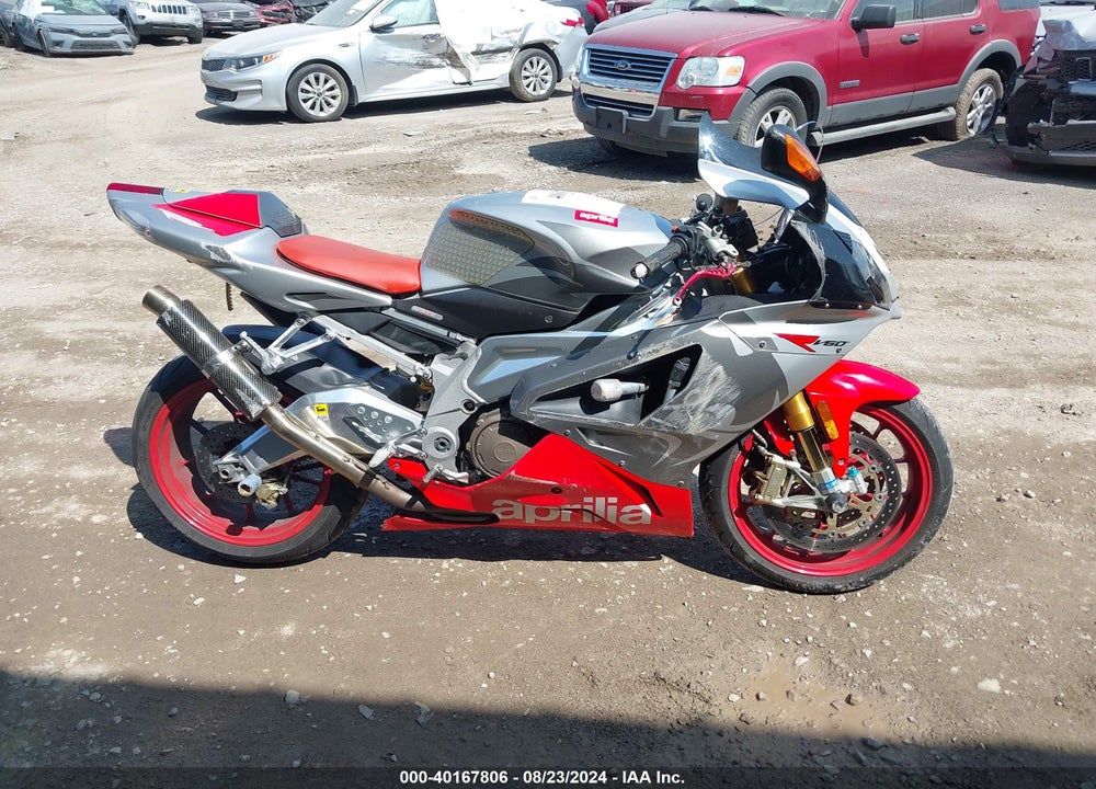 2007 APRILIA RSV 1000 R VIN: ZD4RRTR057S000516