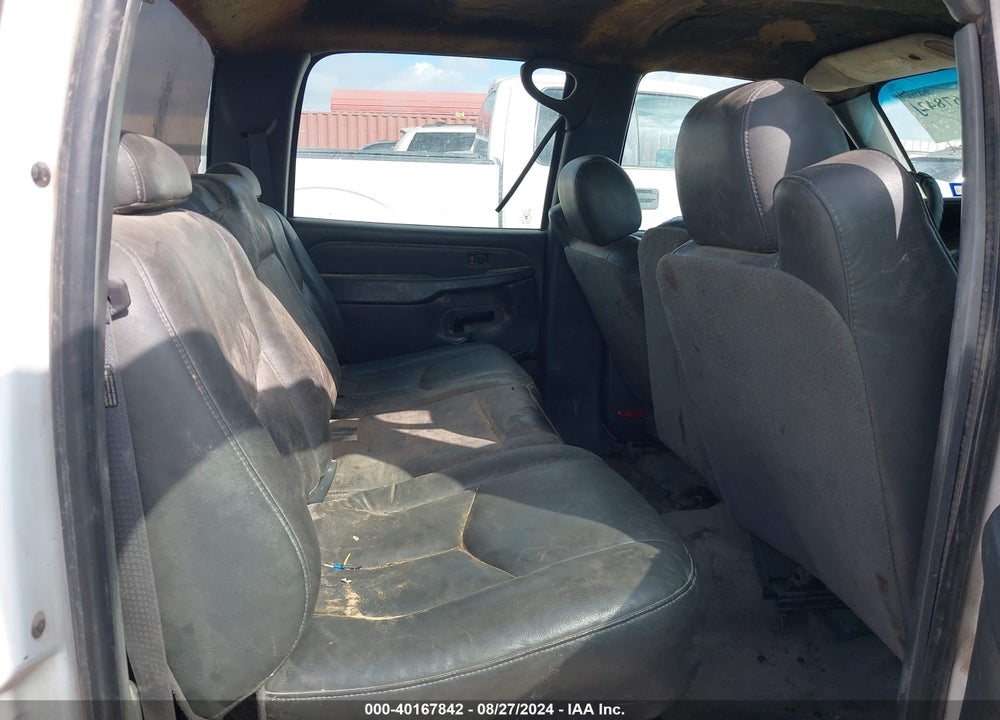 2004 CHEVROLET SILVERADO 2500HD WORK TRUCK VIN: 1GCHC23U64F195206