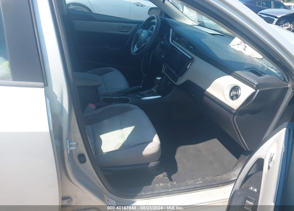 2019 TOYOTA COROLLA LE VIN: 5YFBURHE8KP873585