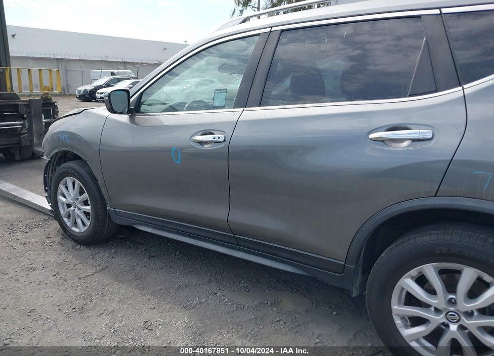2018 NISSAN ROGUE S/SL/SV VIN: JN8AT2MV6JW307009