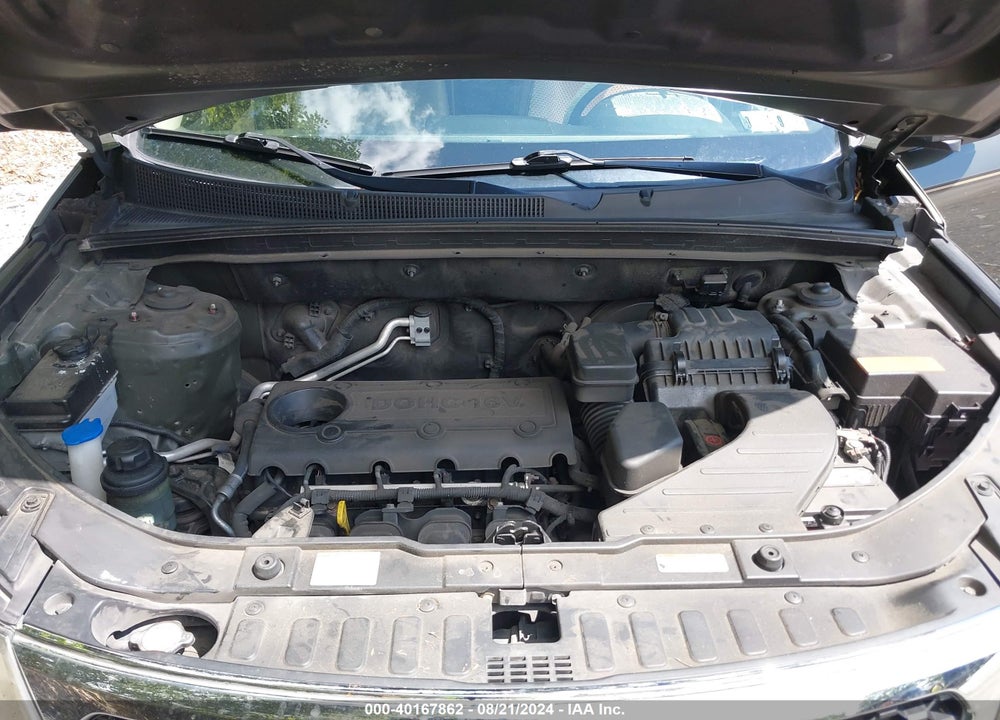 2011 KIA SORENTO LX VIN: 5XYKT4A18BG105753