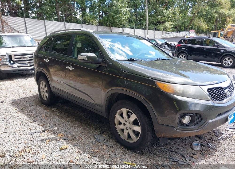 2011 KIA SORENTO LX VIN: 5XYKT4A18BG105753