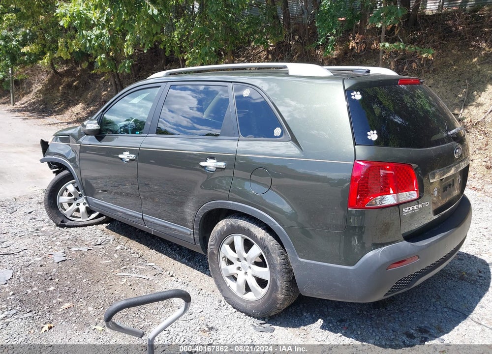 2011 KIA SORENTO LX VIN: 5XYKT4A18BG105753